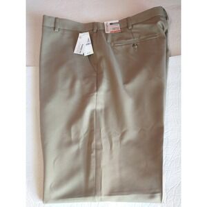 Van Heusen Traveler Classic Fit Dress Pants Khaki 38x32